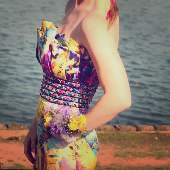 Prom Dress - Picture 1 of 6